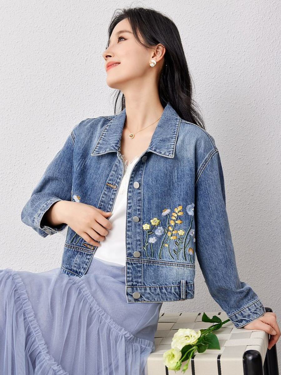 แจ็กเก็ตสั้นผ้ายีนส์ปักลายดอกไ - Women Fashion Jeans Top บทวิจารณ์และราคา