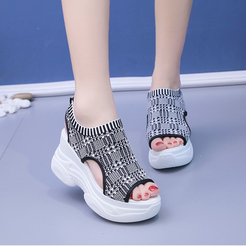 รองเท้าแตะผู้หญิง ฤดูร้อน 2025 - Women'S Fashion Spring 2025 บทวิจารณ์และราคา