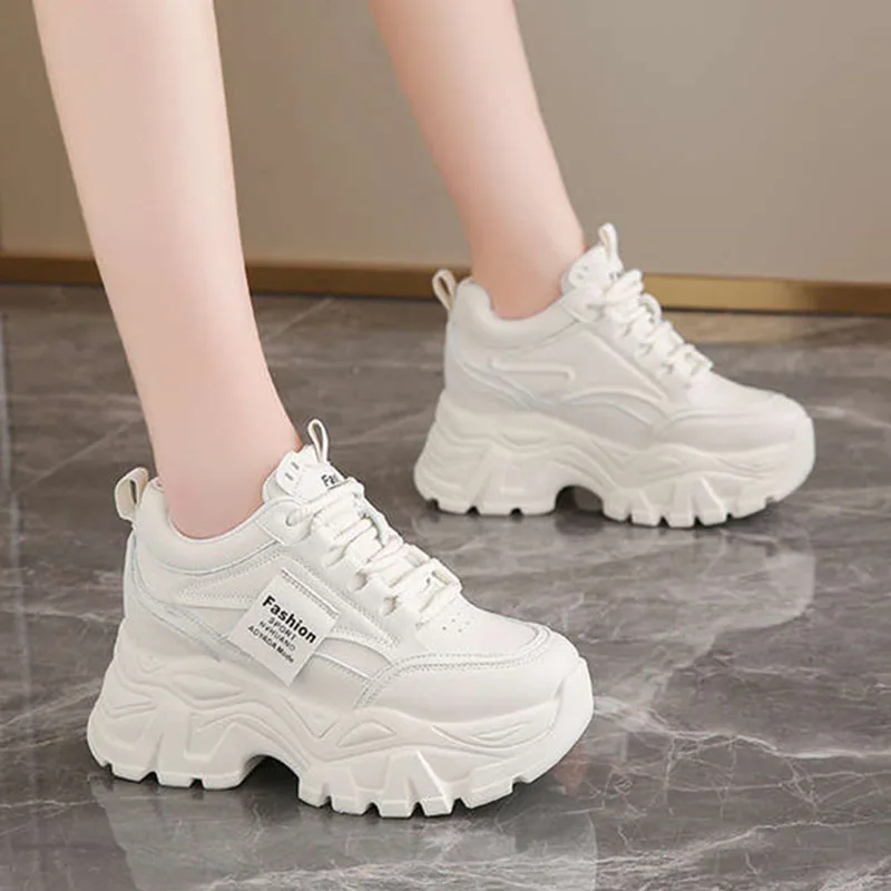 รองเท้าผ้าใบแฟชั่นใหม่ เพิ่มคว - Women'S Fashion Spring 2025 บทวิจารณ์และราคา