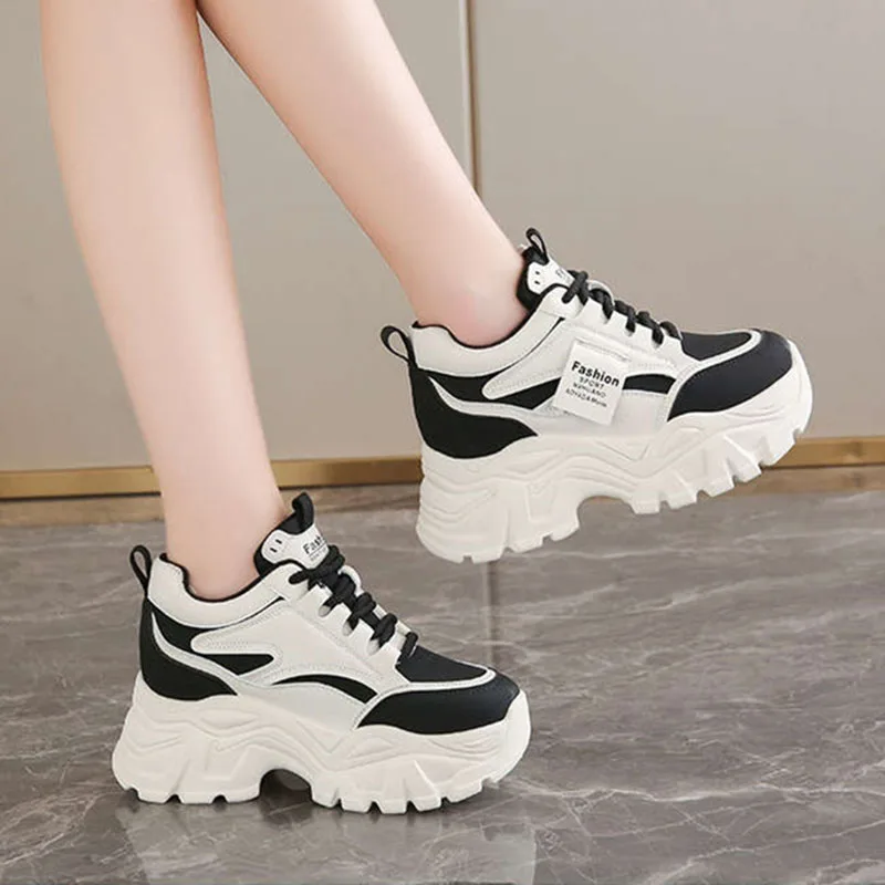 รองเท้าผ้าใบแฟชั่นใหม่ เพิ่มคว - Women'S Fashion Spring 2025 บทวิจารณ์และราคา